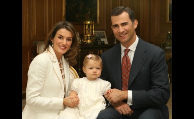 Sus Altezas Reales los Príncipes de Asturias y la Infanta doña Leonor