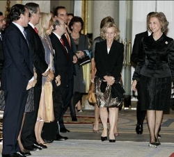 Su Majestad la Reina a su llegada al Palacio de El Pardo
